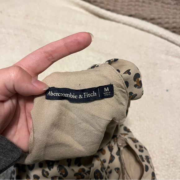 Abercrombie animal print top - Picture 2 of 2